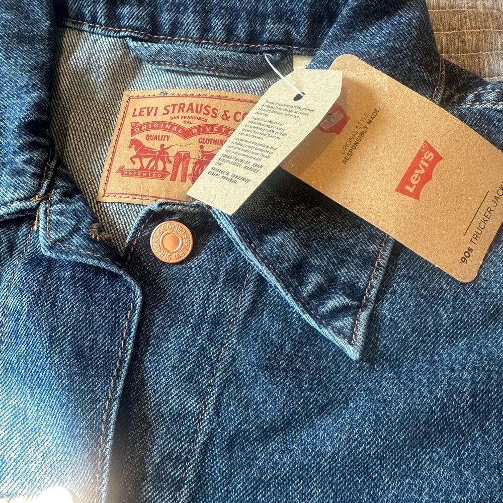 ‘90s TRUCKER JACKET Levi's Classic Blue Jean Jacket - Picture 6 of 13